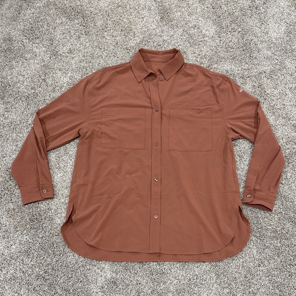 Alo Dreamscape Button Down Long Sleeve - Picture 2 of 6